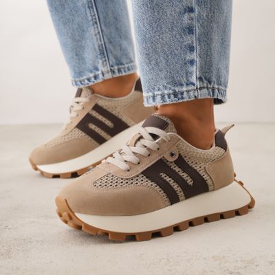Buty sportowe damskie casual Renee ze sklepu: renee.pl w kategorii: Buty sportowe damskie - zdjęcie 6BEED23A-9DF-769_404387