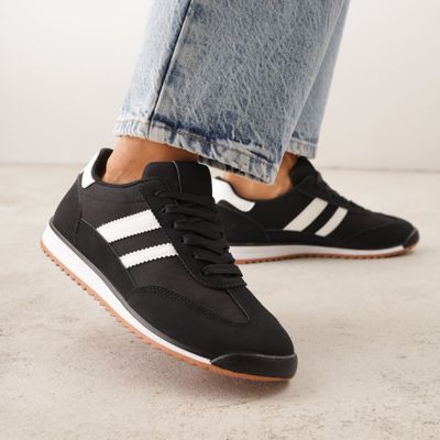 Buty sportowe damskie wiosenne Renee ze sklepu: renee.pl w kategorii: Buty sportowe damskie - zdjęcie 6BEED23A-9DF-769_404728