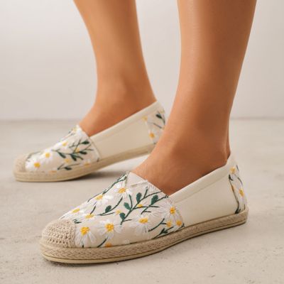 Renee - Espadryle damskie na wiosnę ze sklepu: renee.pl w kategorii: Espadryle damskie - zdjęcie 6BEED23A-9DF-769_404832