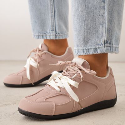 Buty sportowe damskie na wiosnę Renee ze sklepu: renee.pl w kategorii: Buty sportowe damskie - zdjęcie 6BEED23A-9DF-769_405205