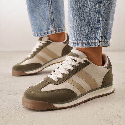 Buty sportowe damskie na wiosnę Renee ze sklepu: renee.pl w kategorii: Buty sportowe damskie - zdjęcie 6BEED23A-9DF-769_405216