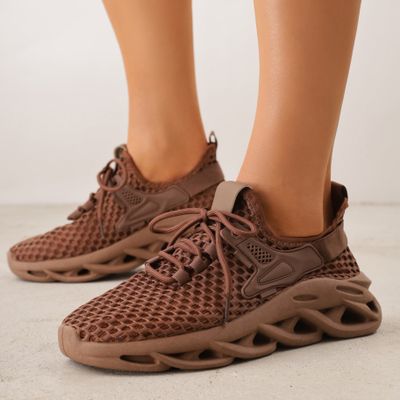 Buty sportowe damskie na wiosnę Renee ze sklepu: renee.pl w kategorii: Buty sportowe damskie - zdjęcie 6BEED23A-9DF-769_405344