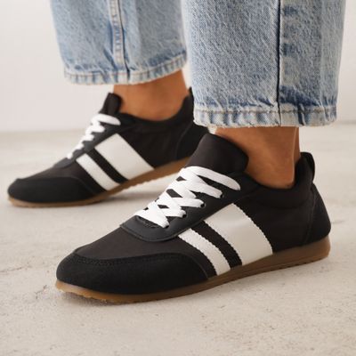 Buty sportowe damskie jesienne Renee ze sklepu: renee.pl w kategorii: Buty sportowe damskie - zdjęcie 6BEED23A-9DF-769_405898