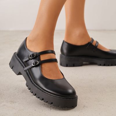 Renee - Półbuty damskie na jesień ze sklepu: renee.pl w kategorii: Półbuty damskie - zdjęcie 6BEED23A-9DF-769_407860