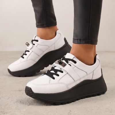 Renee - Buty sportowe damskie na wiosnę ze sklepu: renee.pl w kategorii: Buty sportowe damskie - zdjęcie 6BEED23A-9DF-769_408941