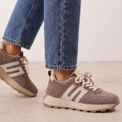 Renee - Buty sportowe damskie wiosenne ze sklepu: renee.pl w kategorii: Buty sportowe damskie - zdjęcie 6BEED23A-9DF-769_408962
