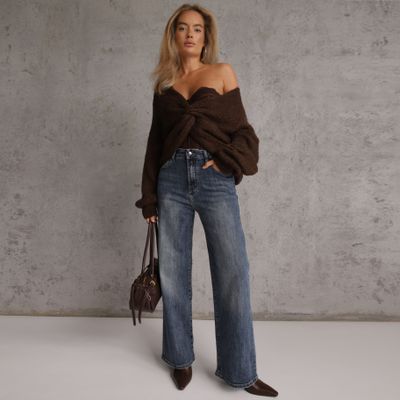 Jeansy damskie na wiosnę Renee ze sklepu: renee.pl w kategorii: Jeansy damskie - zdjęcie 6BEED23A-9DF-769_409917