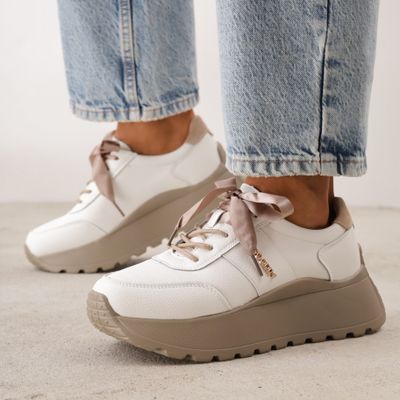 Buty sportowe damskie jesienne Renee ze sklepu: renee.pl w kategorii: Buty sportowe damskie - zdjęcie 6BEED23A-9DF-769_409947