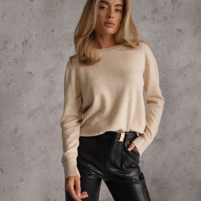Sweter damski casual Renee ze sklepu: renee.pl w kategorii: Swetry damskie - zdjęcie 6BEED23A-9DF-769_410170