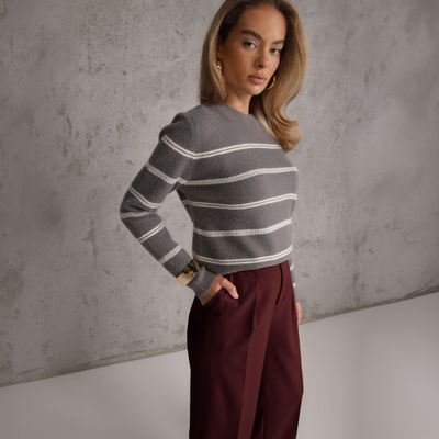 Sweter damski zimowy Renee ze sklepu: renee.pl w kategorii: Swetry damskie - zdjęcie 6BEED23A-9DF-769_410410