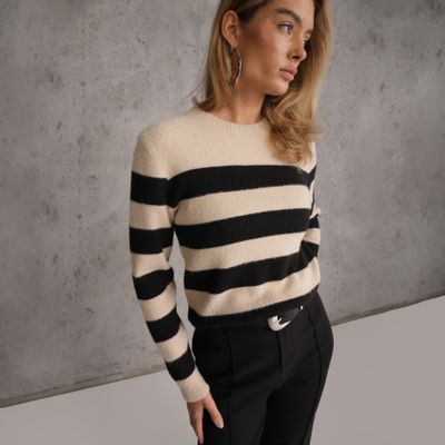 Sweter damski Renee ze sklepu: renee.pl w kategorii: Swetry damskie - zdjęcie 6BEED23A-9DF-769_410507
