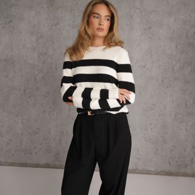 Sweter damski zimowy Renee ze sklepu: renee.pl w kategorii: Swetry damskie - zdjęcie 6BEED23A-9DF-769_410508