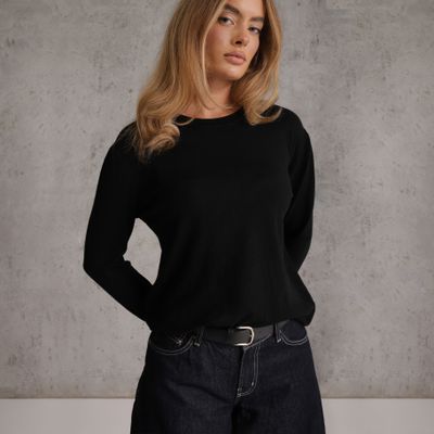 Sweter damski casual Renee ze sklepu: renee.pl w kategorii: Swetry damskie - zdjęcie 6BEED23A-9DF-769_410711