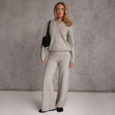 Komplet Renee ze sklepu: renee.pl w kategorii: Komplety i garnitury damskie - zdjęcie 6BEED23A-9DF-769_411057