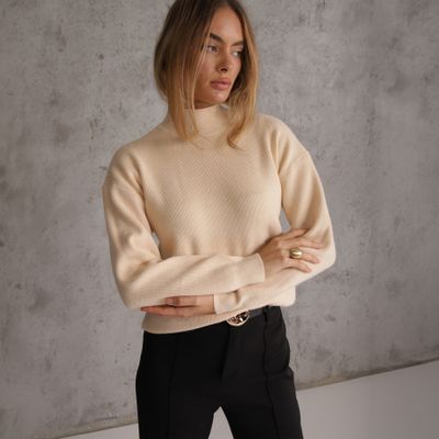 Renee - Sweter damski ze sklepu: renee.pl w kategorii: Swetry damskie - zdjęcie 6BEED23A-9DF-769_411070
