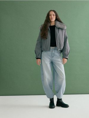 Jeansy damskie casual Reserved ze sklepu: Reserved w kategorii: Jeansy damskie - zdjęcie 74CCA4C-3C1-6972_050LS