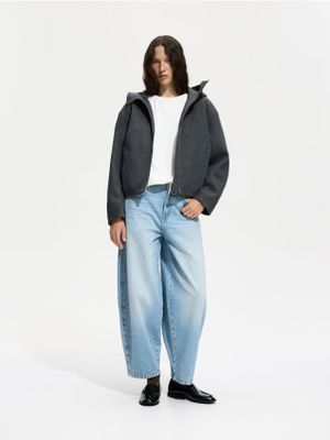Jeansy damskie casual Reserved ze sklepu: Reserved w kategorii: Jeansy damskie - zdjęcie 74CCA4C-3C1-6972_050LS