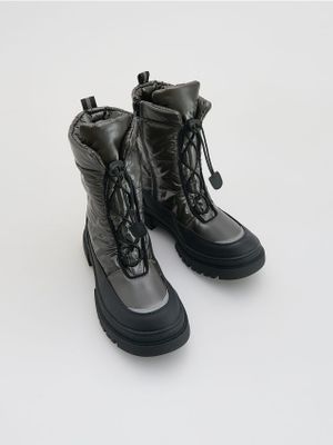 Buty zimowe dziecięce na zimę Reserved ze sklepu: Reserved w kategorii: Buty zimowe dziecięce - zdjęcie 74CCA4C-3C1-6972_075HH