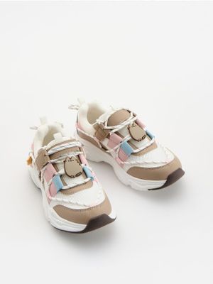 Buty sportowe dziecięce na wiosnę Reserved ze sklepu: Reserved w kategorii: Buty sportowe dziecięce - zdjęcie 74CCA4C-3C1-6972_078HH
