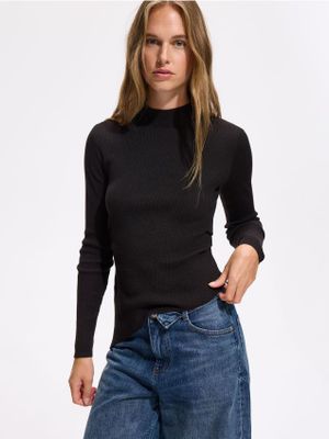 Sweter damski Reserved ze sklepu: Reserved w kategorii: Swetry damskie - zdjęcie 74CCA4C-3C1-6972_109JA