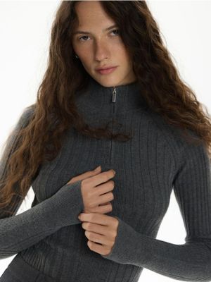 Sweter damski na zimę Reserved ze sklepu: Reserved w kategorii: Swetry damskie - zdjęcie 74CCA4C-3C1-6972_111MA