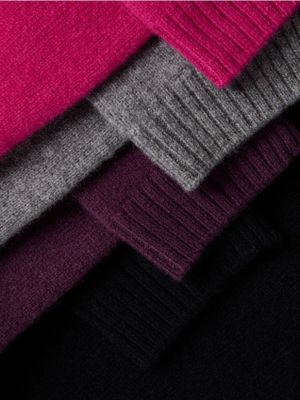 Sweter damski na zimę Reserved ze sklepu: Reserved w kategorii: Swetry damskie