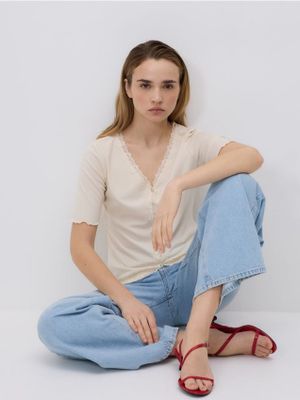 Bluzka damska casual Reserved ze sklepu: Reserved w kategorii: Bluzki damskie - zdjęcie 74CCA4C-3C1-6972_145KH