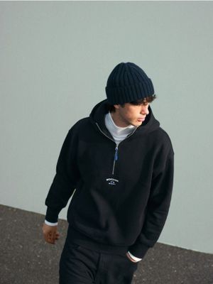 Bluza męska jesienna w stylu młodzieżowym Reserved ze sklepu: Reserved w kategorii: Bluzy męskie