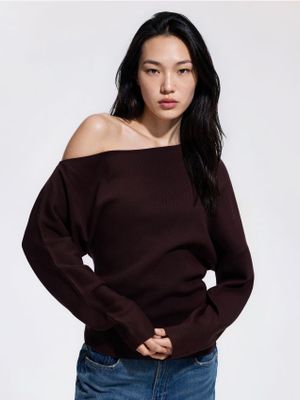 Sweter damski zimowy casual Reserved ze sklepu: Reserved w kategorii: Swetry damskie - zdjęcie 74CCA4C-3C1-6972_189KM