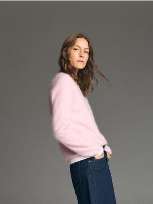Sweter damski casual Reserved ze sklepu: Reserved w kategorii: Swetry damskie - zdjęcie 74CCA4C-3C1-6972_190KM