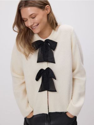Sweter damski casual Reserved ze sklepu: Reserved w kategorii: Swetry damskie - zdjęcie 74CCA4C-3C1-6972_227HI