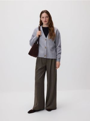 Sweter damski Reserved ze sklepu: Reserved w kategorii: Swetry damskie - zdjęcie 74CCA4C-3C1-6972_244HI