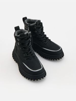 Buty zimowe dziecięce na zimę Reserved ze sklepu: Reserved w kategorii: Buty zimowe dziecięce - zdjęcie 74CCA4C-3C1-6972_268JX