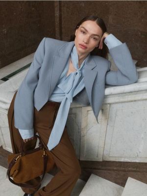 Marynarka elegancki Reserved ze sklepu: Reserved w kategorii: Marynarki damskie - zdjęcie 74CCA4C-3C1-6972_273FT