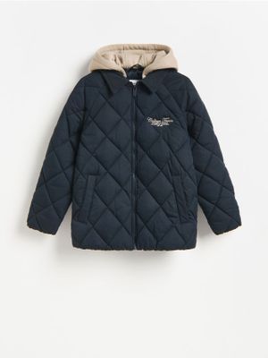 Kurtka chłopięca na zimę Reserved ze sklepu: Reserved w kategorii: Kurtki chłopięce - zdjęcie 74CCA4C-3C1-6972_275JP
