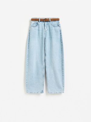 Jeansy damskie casual Reserved ze sklepu: Reserved w kategorii: Jeansy damskie - zdjęcie 74CCA4C-3C1-6972_294KS