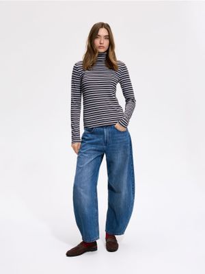 Bluzka damska casual Reserved ze sklepu: Reserved w kategorii: Bluzki damskie - zdjęcie 74CCA4C-3C1-6972_296KF