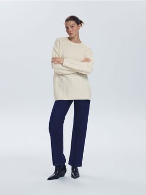 Sweter damski casual Reserved ze sklepu: Reserved w kategorii: Swetry damskie - zdjęcie 74CCA4C-3C1-6972_297GP
