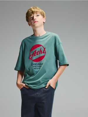 T-shirt chłopięce na lato Reserved ze sklepu: Reserved w kategorii: T-shirty chłopięce - zdjęcie 74CCA4C-3C1-6972_320JV