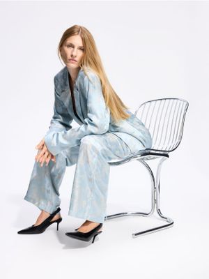 Marynarka casual Reserved ze sklepu: Reserved w kategorii: Marynarki damskie - zdjęcie 74CCA4C-3C1-6972_322HL