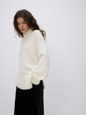 Sweter damski na zimę casual Reserved ze sklepu: Reserved w kategorii: Swetry damskie - zdjęcie 74CCA4C-3C1-6972_387GX
