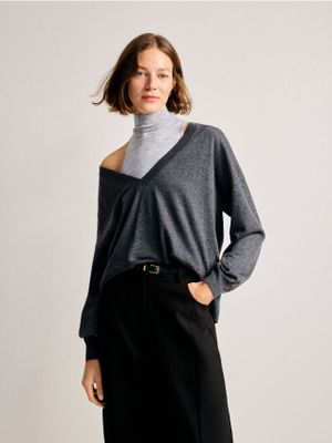 Sweter damski zimowy Reserved ze sklepu: Reserved w kategorii: Swetry damskie - zdjęcie 74CCA4C-3C1-6972_393LO