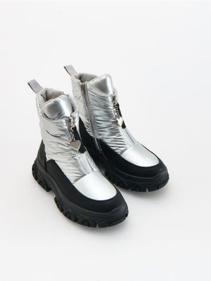 Buty zimowe dziecięce na zimę Reserved ze sklepu: Reserved w kategorii: Buty zimowe dziecięce