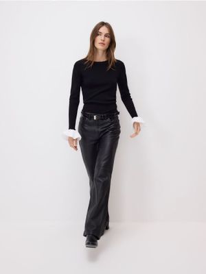 Sweter damski casual Reserved ze sklepu: Reserved w kategorii: Swetry damskie - zdjęcie 74CCA4C-3C1-6972_485HH