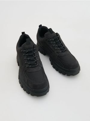 Buty sportowe męskie jesienne Reserved ze sklepu: Reserved w kategorii: Buty sportowe męskie - zdjęcie 74CCA4C-3C1-6972_542FF