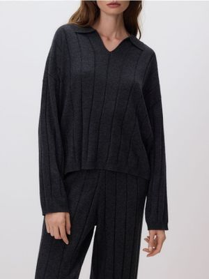 Sweter damski na zimę Reserved ze sklepu: Reserved w kategorii: Swetry damskie - zdjęcie 74CCA4C-3C1-6972_656HO