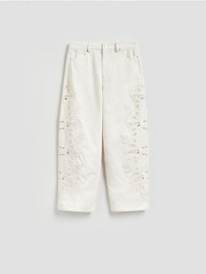 Jeansy damskie wiosenne casual Reserved ze sklepu: Reserved w kategorii: Jeansy damskie - zdjęcie 74CCA4C-3C1-6972_683KN