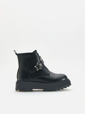 Buty zimowe dziecięce na zimę Reserved ze sklepu: Reserved w kategorii: Buty zimowe dziecięce - zdjęcie 74CCA4C-3C1-6972_704KR
