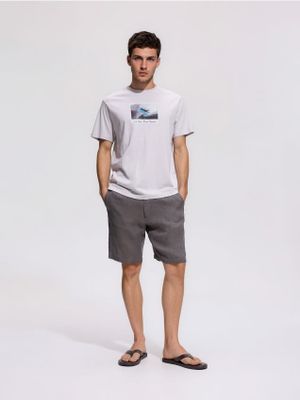T-shirt męski młodzieżowy Reserved ze sklepu: Reserved w kategorii: T-shirty męskie - zdjęcie 74CCA4C-3C1-6972_807JM