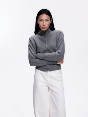 Sweter damski casual Reserved ze sklepu: Reserved w kategorii: Swetry damskie - zdjęcie 74CCA4C-3C1-6972_814IM